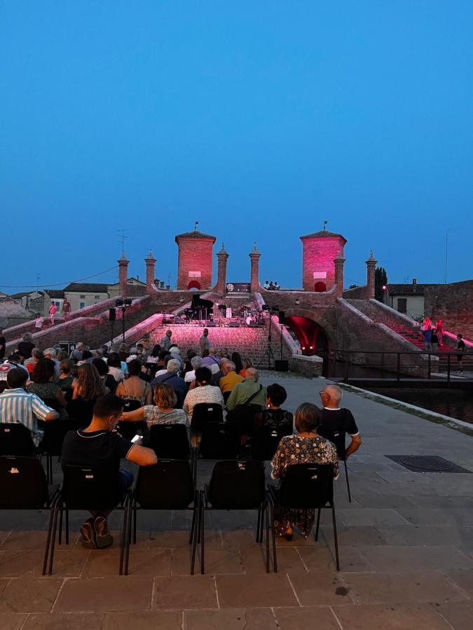 Pink Flamingo Accomodation Comacchio Bagian luar foto