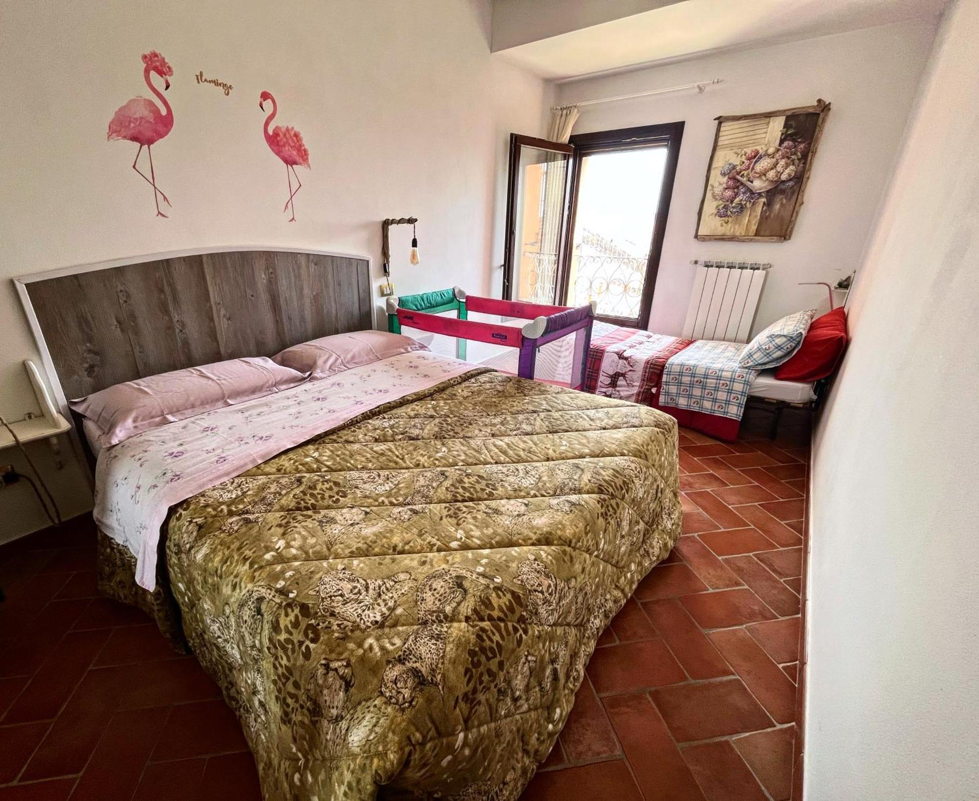 Pink Flamingo Accomodation Comacchio Bagian luar foto